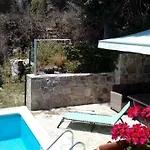 Ana Tatil Evi *